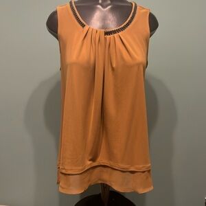 Alfani Top in Greenish gold tone